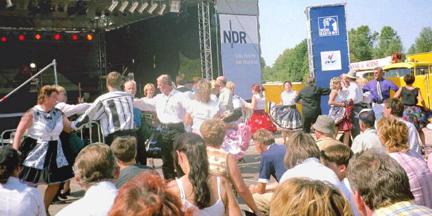  Viel Sonne, viel Musik, viele Zuschauer ... 